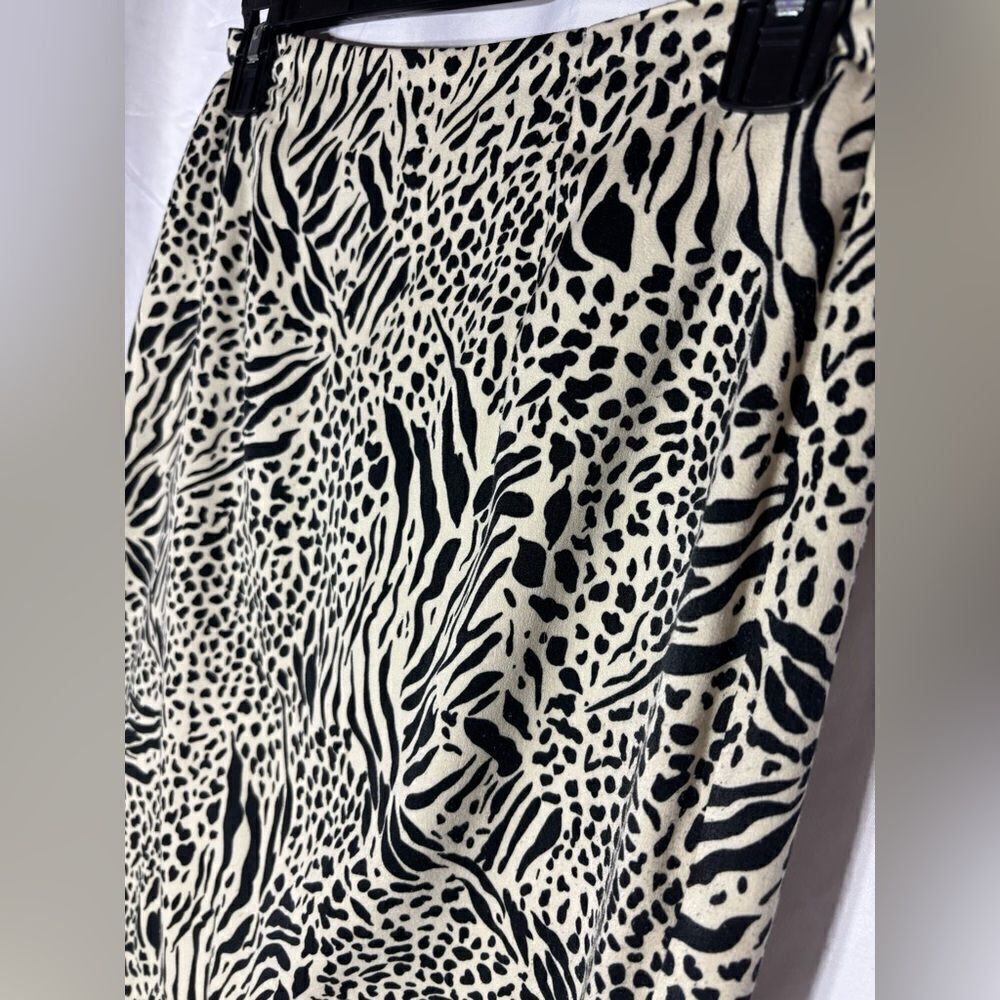 Giancarlo Ferrari Knee Length Pencil Skirt Size 4 EPC